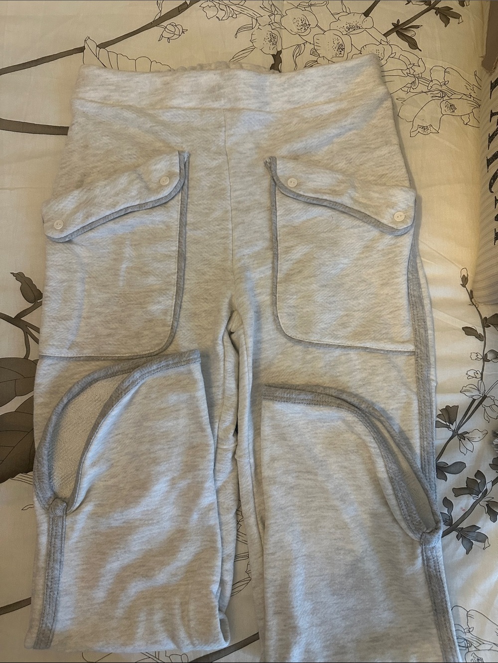 BUCKETLIST Light Gray Cargo Sweatpants